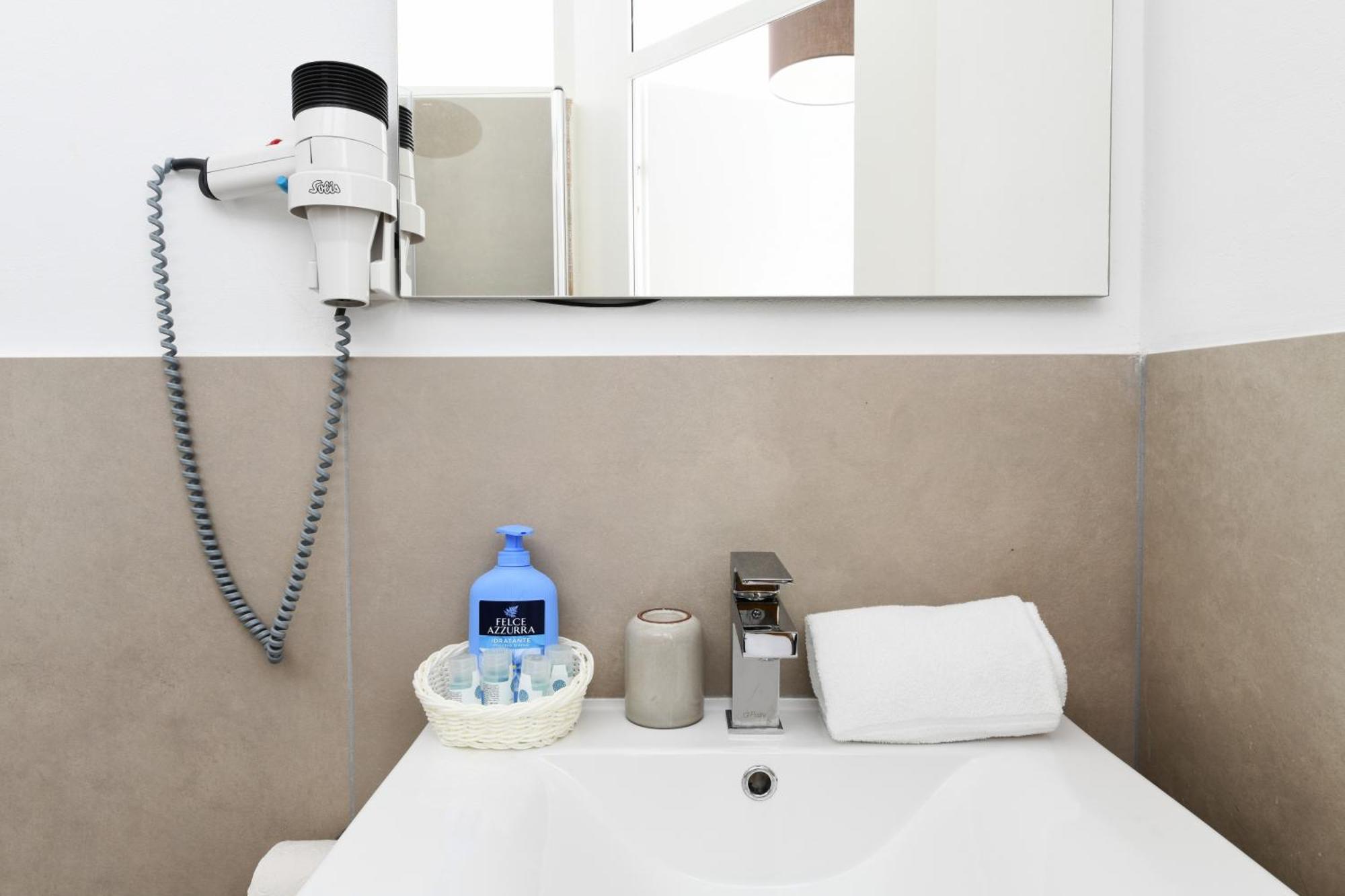 7Rooms - Self Check-In 24H Free Parking Losone Eksteriør billede